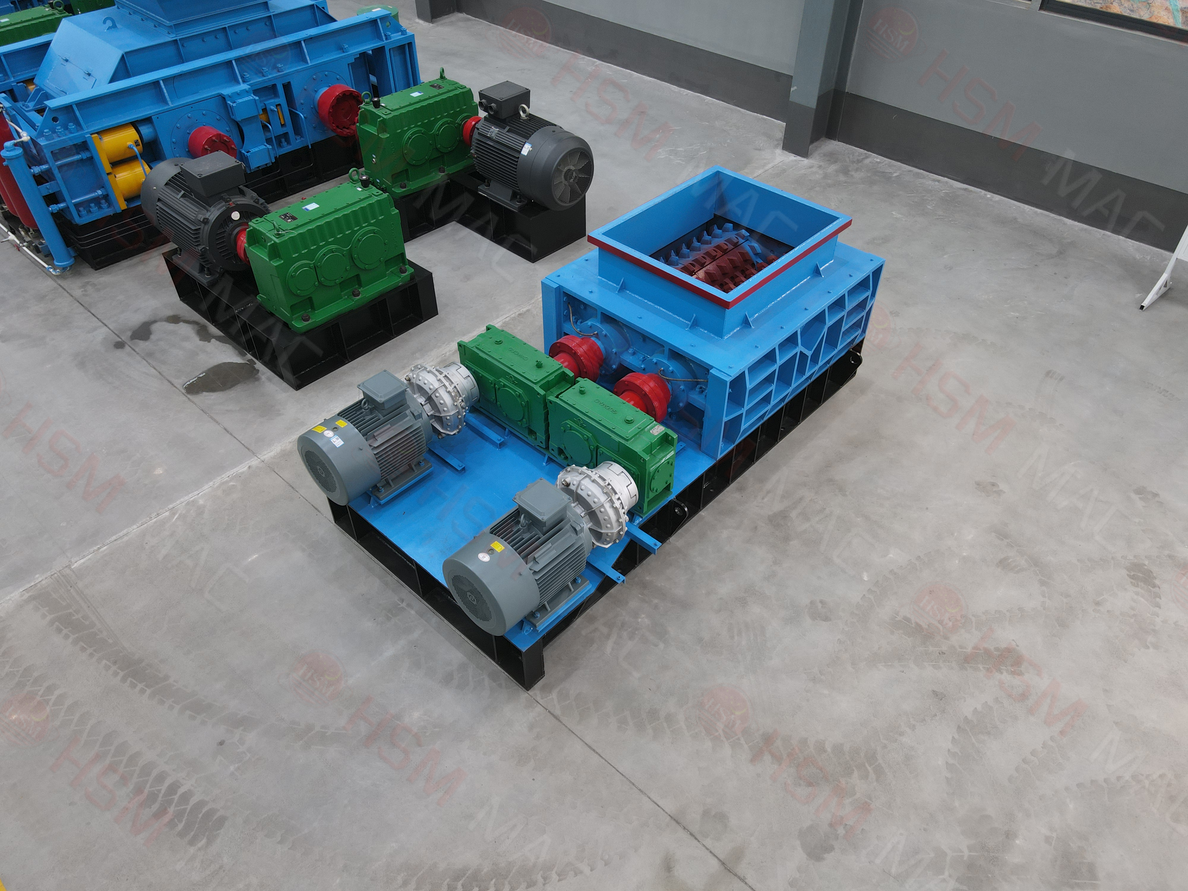 強(qiáng)力分級齒輥破碎機(jī)