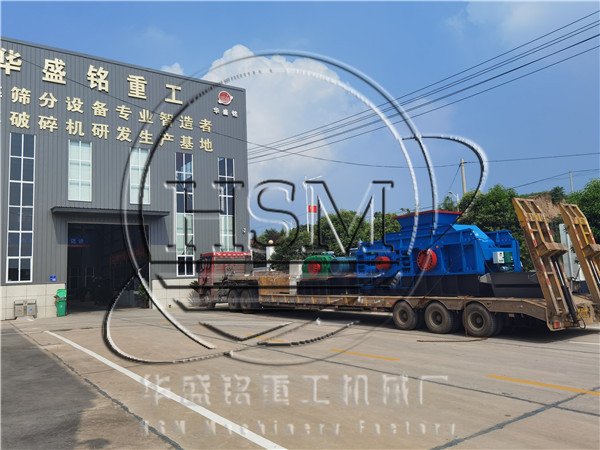 2PG1800x1000型全液壓對輥制砂機(jī)發(fā)往重慶江北區(qū)